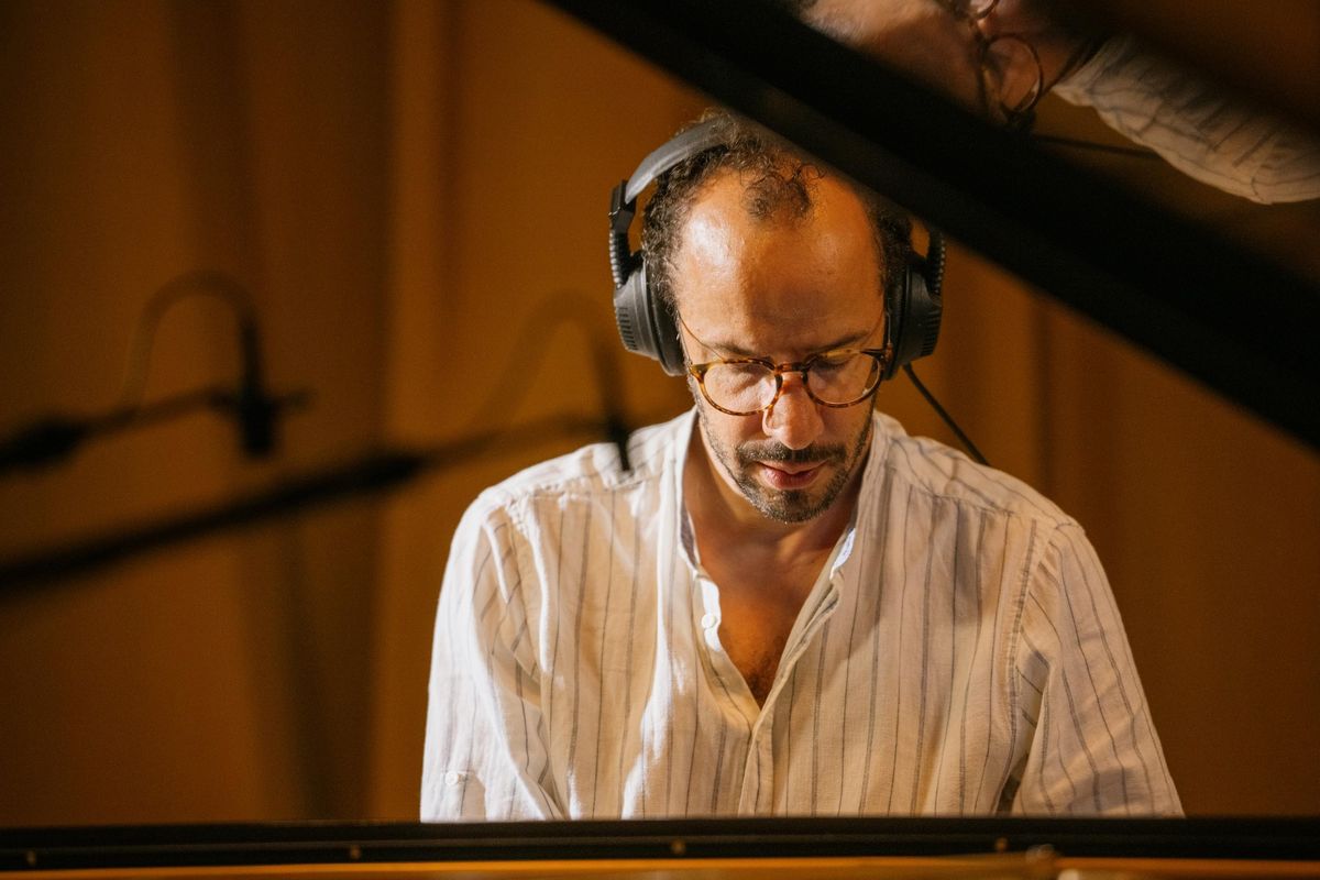 Júlio Resende ao piano